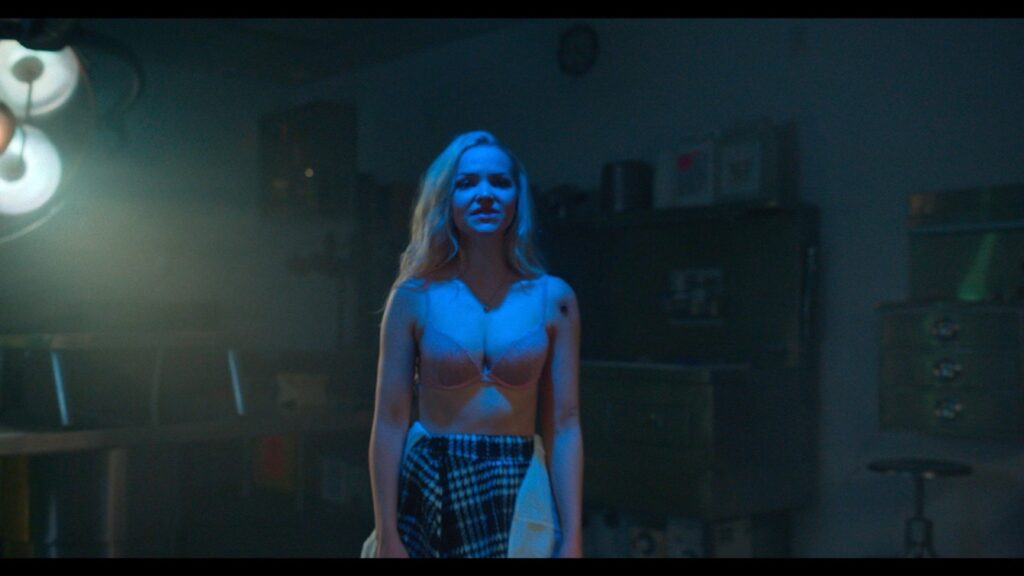 Dove Cameron Strips Cleavage Love Me Dead 2024 1080p Blu ray Remux 03 NCS 04
