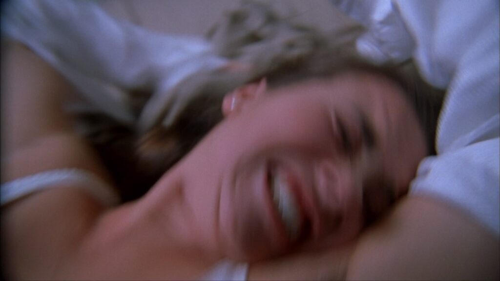 Linda Cardellini Bra Strangeland 1998 1080p Web 02 NCS 05