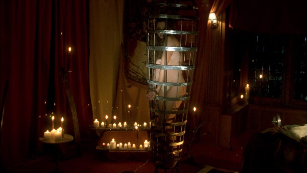 Linda Cardellini Nude Cage Strangeland 1998 1080p Web 01 NCS 04