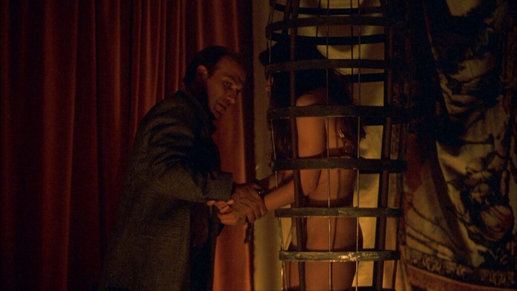 Linda Cardellini Nude Cage Strangeland 1998 1080p Web 01 NCS 07